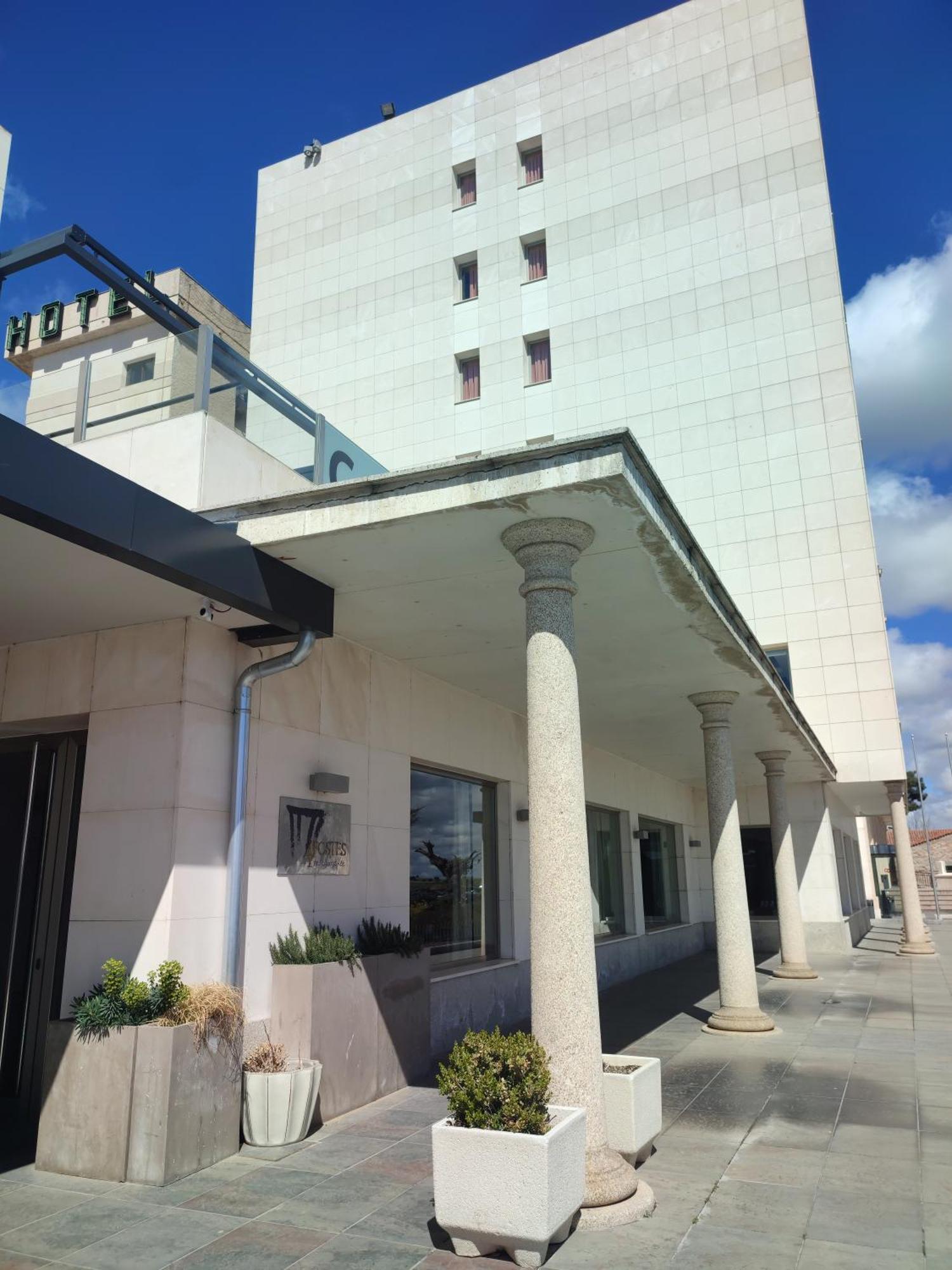 Hotel Sercotel Cuatro Postes Ávila المظهر الخارجي الصورة