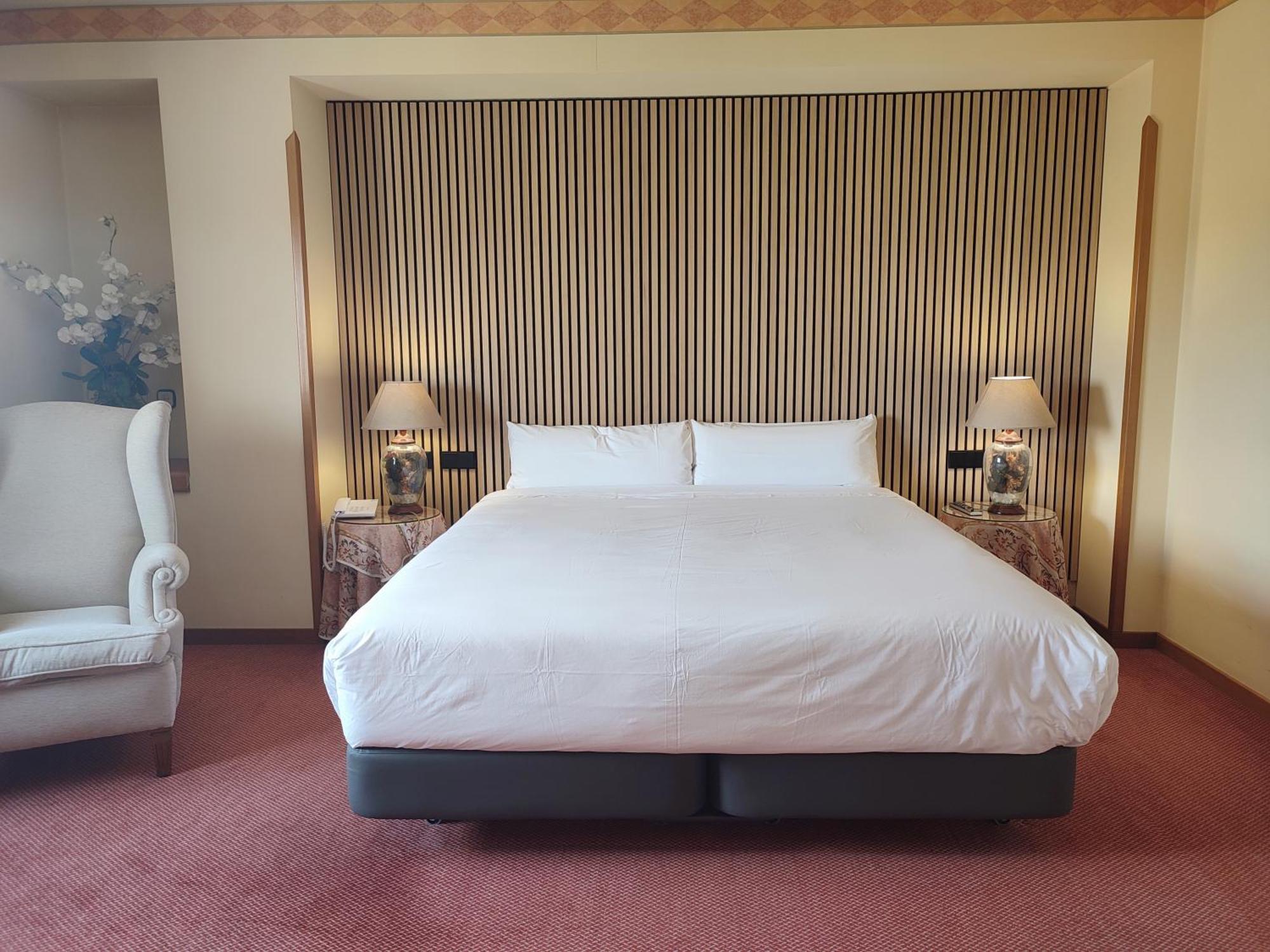 Hotel Sercotel Cuatro Postes Ávila المظهر الخارجي الصورة