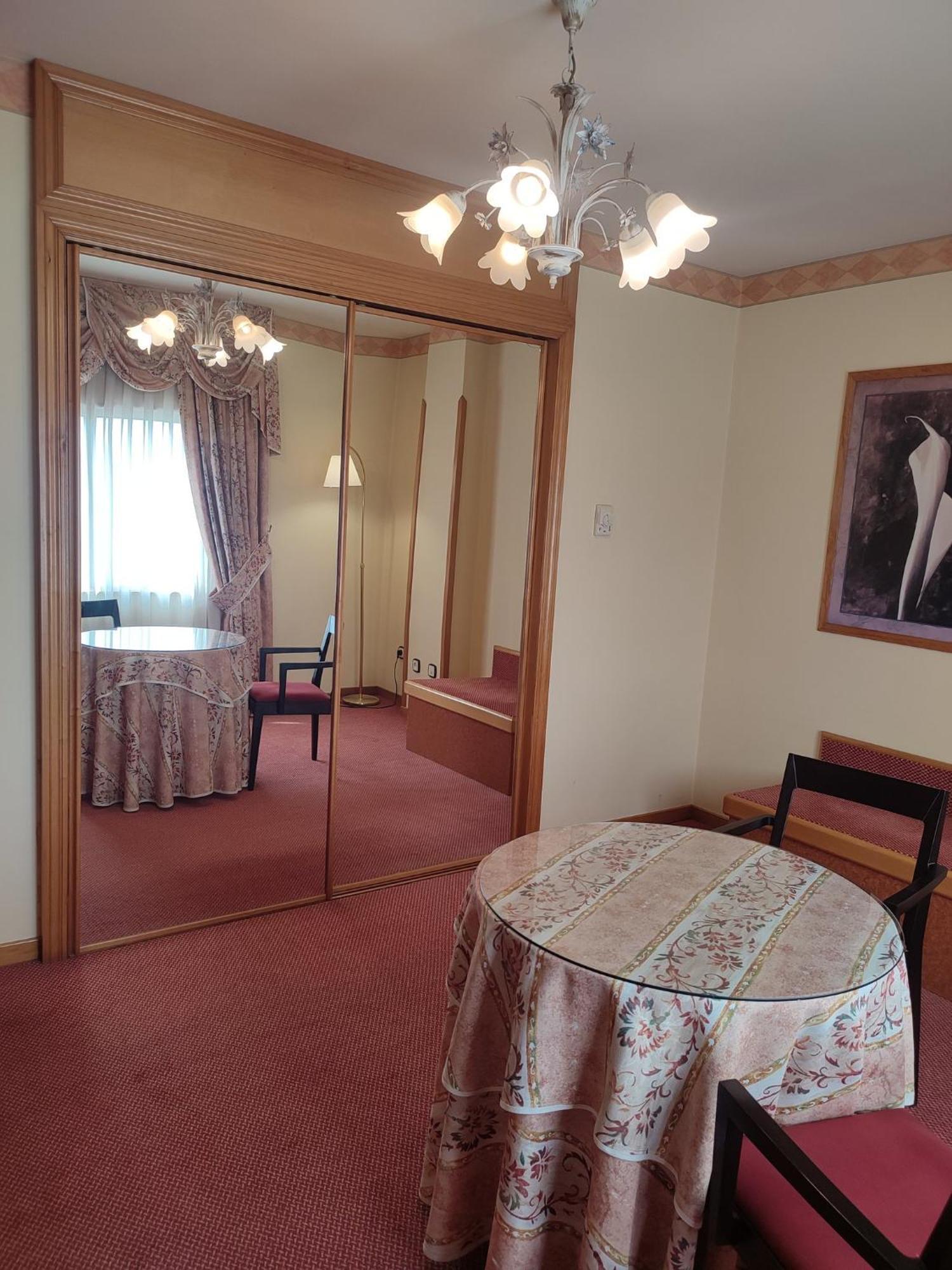 Hotel Sercotel Cuatro Postes Ávila المظهر الخارجي الصورة
